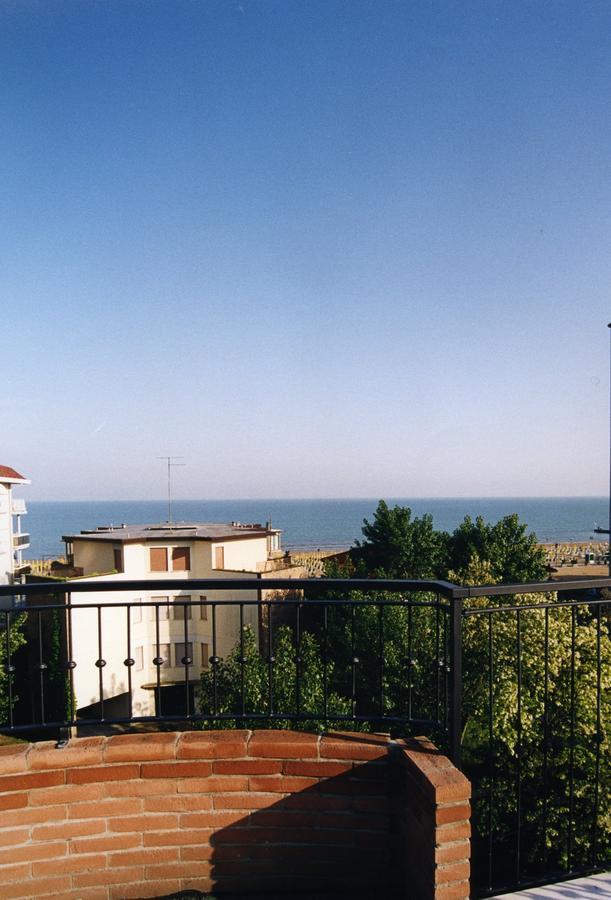 Ilios Residence Jesolo Extérieur photo